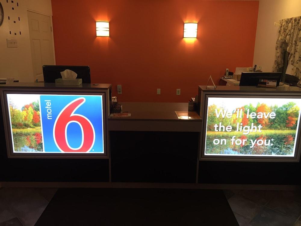 Motel 6 Frackville, PA