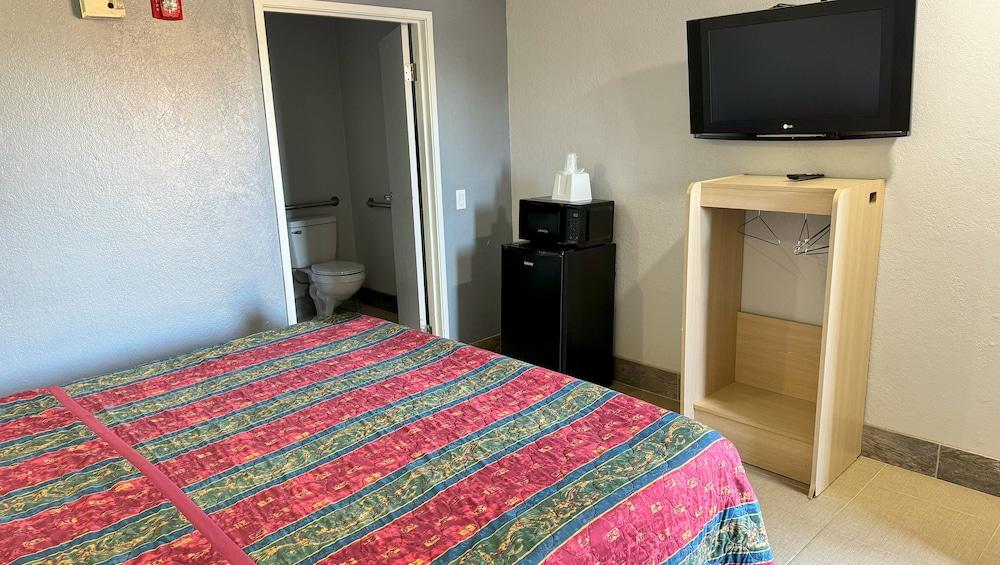 Xpress Inn & Extended Stays