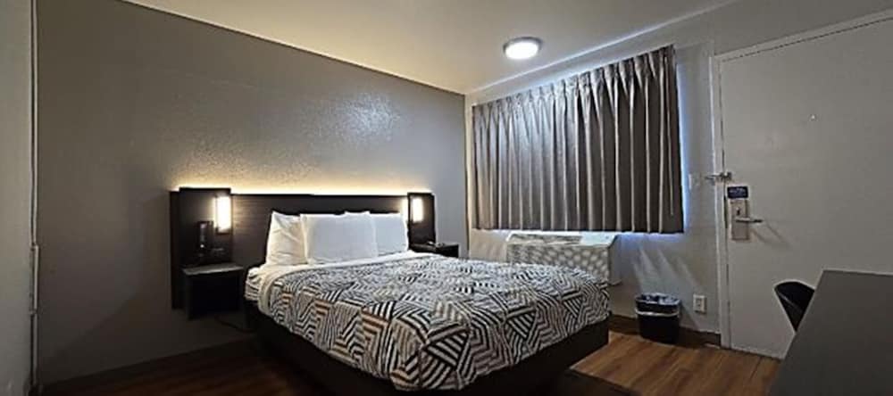 Motel 6 Slidell, LA - New Orleans