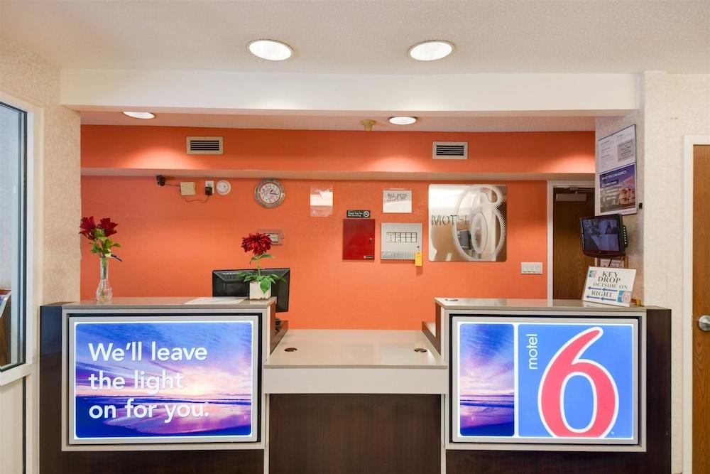 Motel 6 Statesville, NC