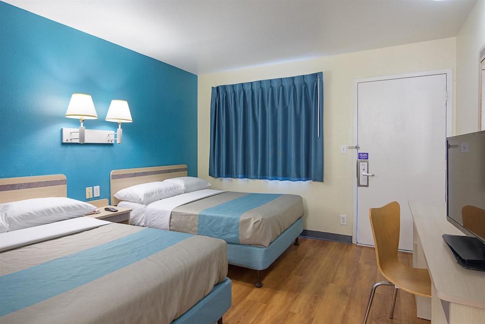 Motel 6 Fredericksburg, VA - North