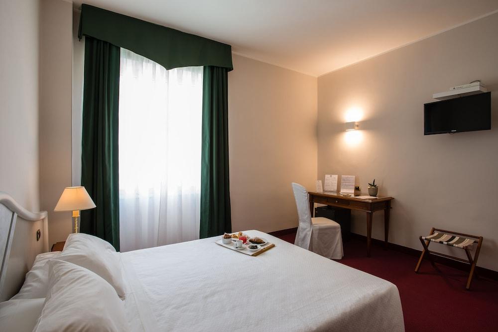 Hotel Alli Due Buoi Rossi