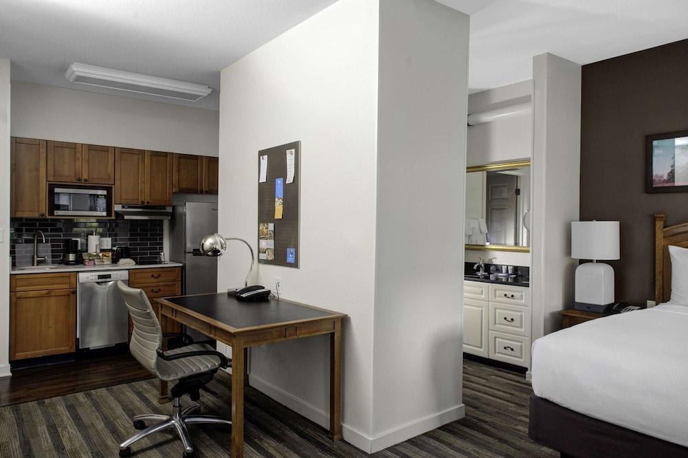HYATT house Parsippany-East