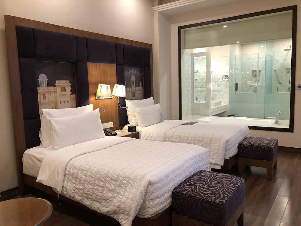 Le Méridien Jaipur Resort & Spa