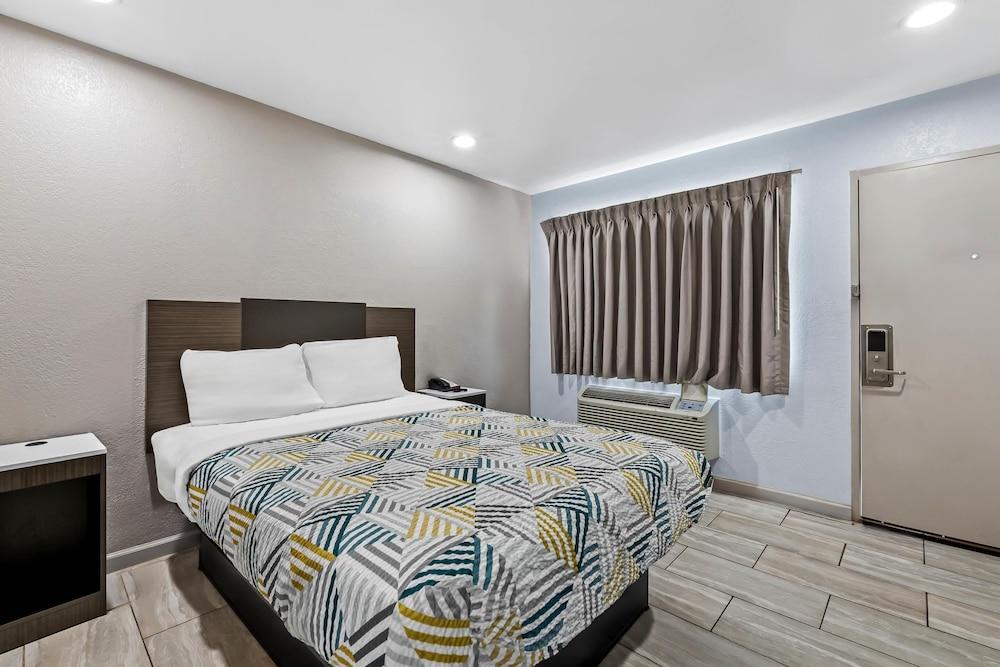 Motel 6 Murfreesboro, TN