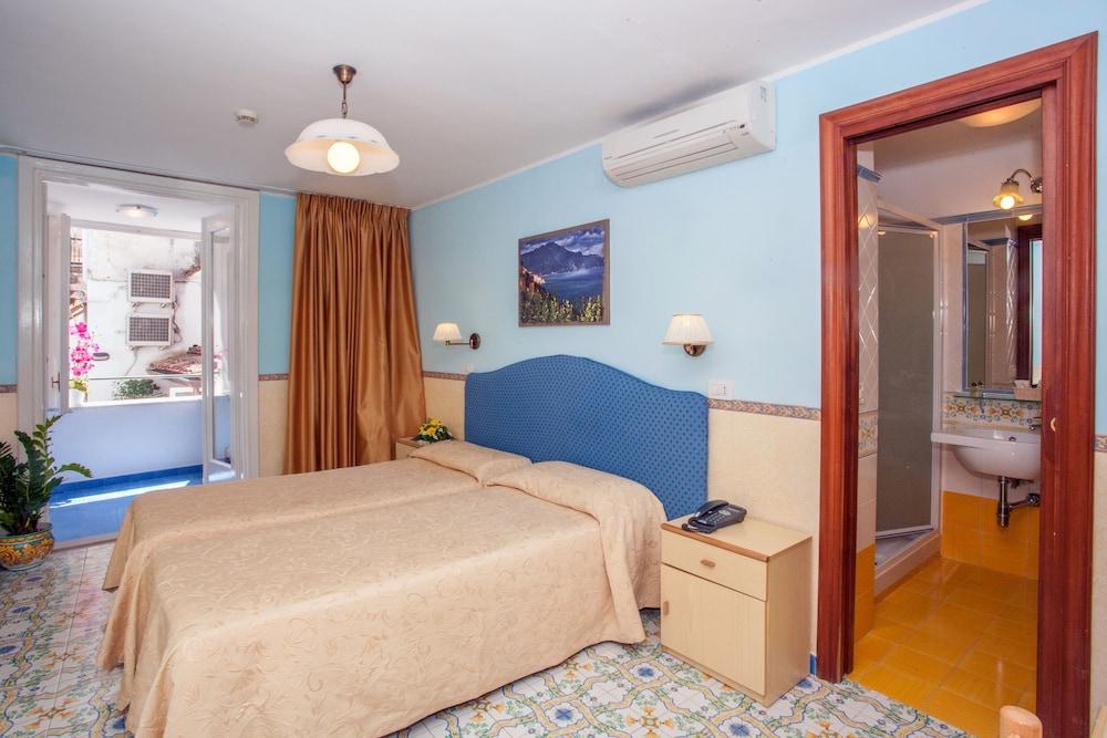 Hotel Amalfi