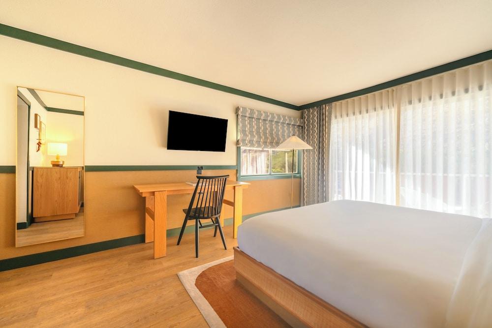 Royal Sun Palm Springs