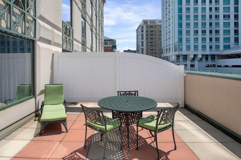 Courtyard by Marriott Stamford Downtown