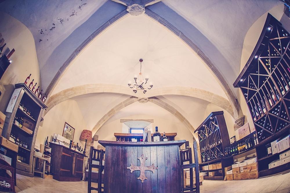 Chateau des Ducs de Joyeuse, BW Signature Collection