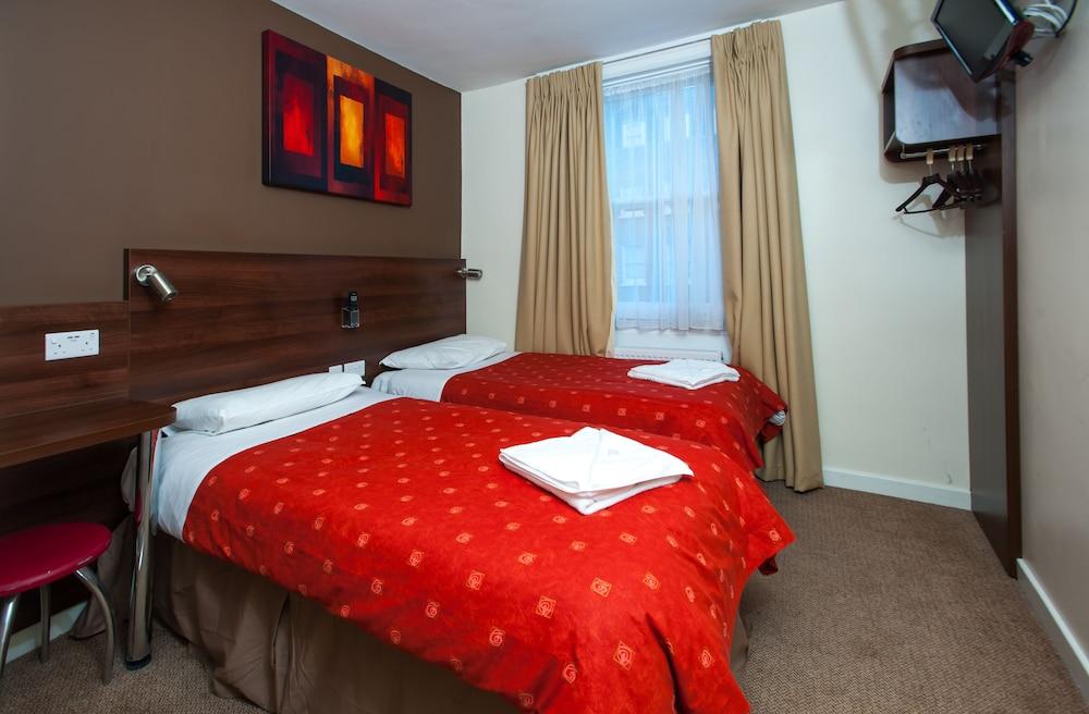 Marble Arch Inn Hotel