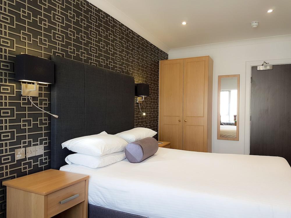 The Cumberland Hotel - OCEANA COLLECTION