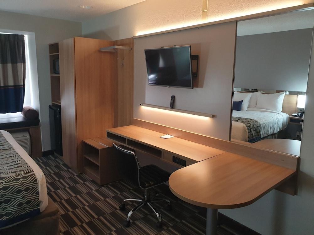 Microtel Inn & Suites by Wyndham Augusta/Riverwatch