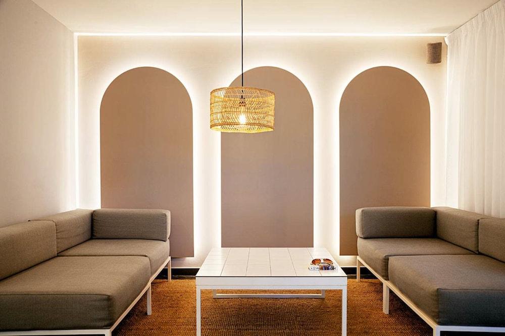 Coral Compostela Beach