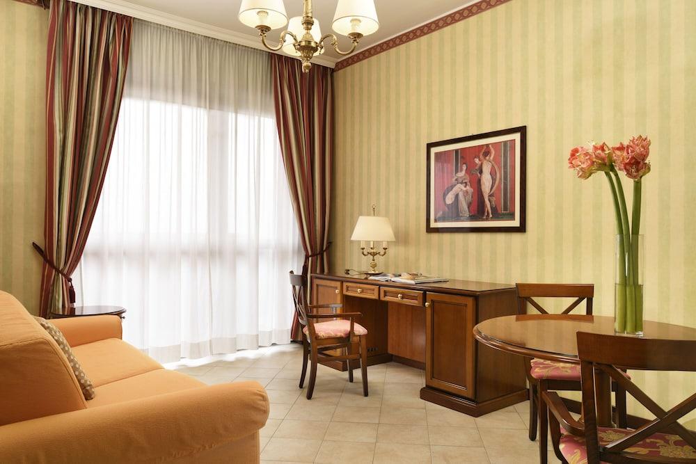 UNA Hotels Hotel & Residence Contessa Jolanda Milano