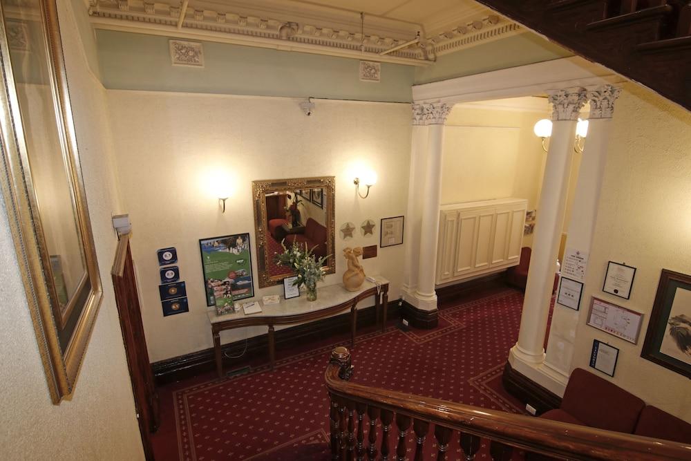 Hotel Claremont Guest House