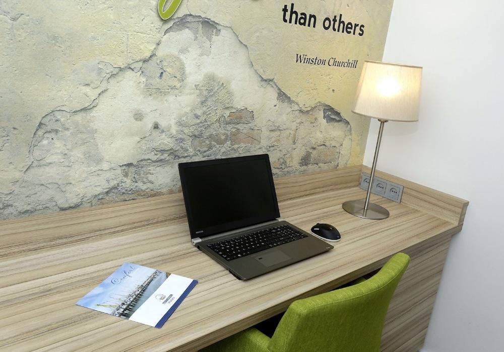 Churchill hotel Terneuzen