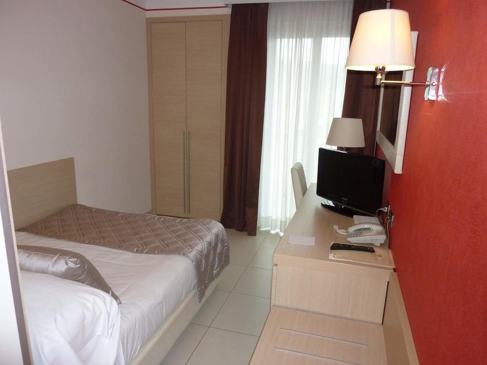 Mediterraneo Palace Hotel