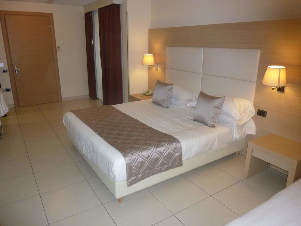 Mediterraneo Palace Hotel