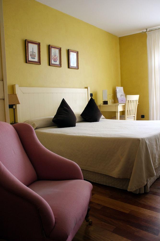 Hotel Bodega La Casa del Cofrade