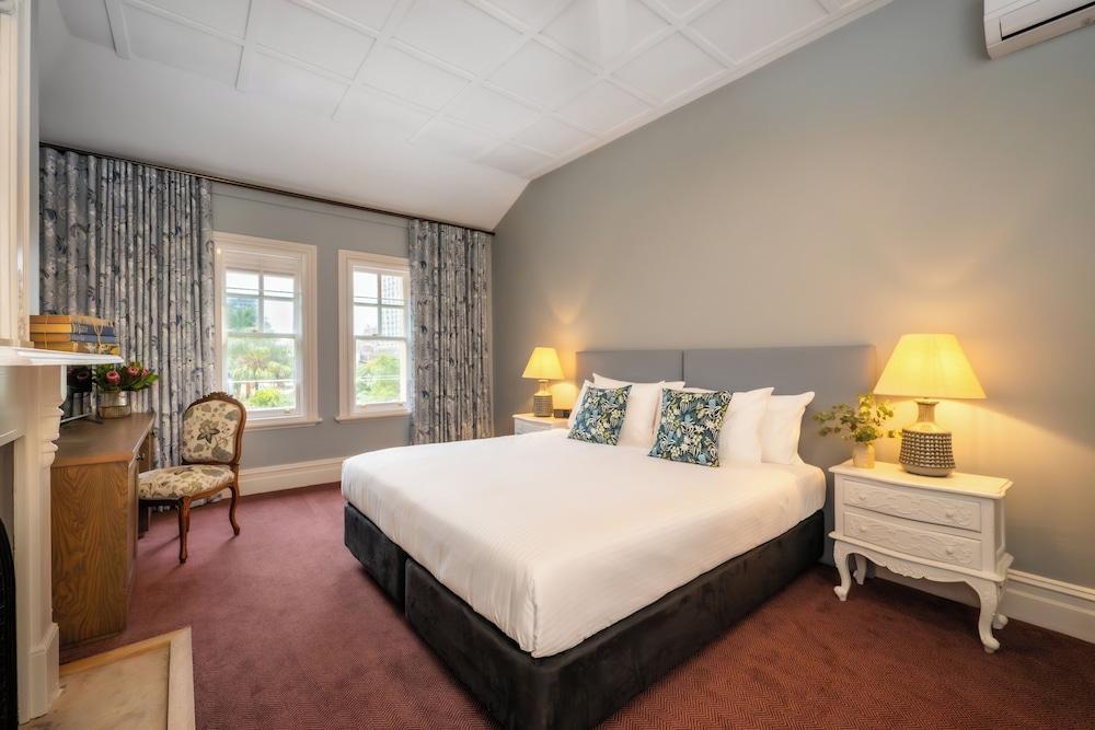 The Russell Boutique Hotel