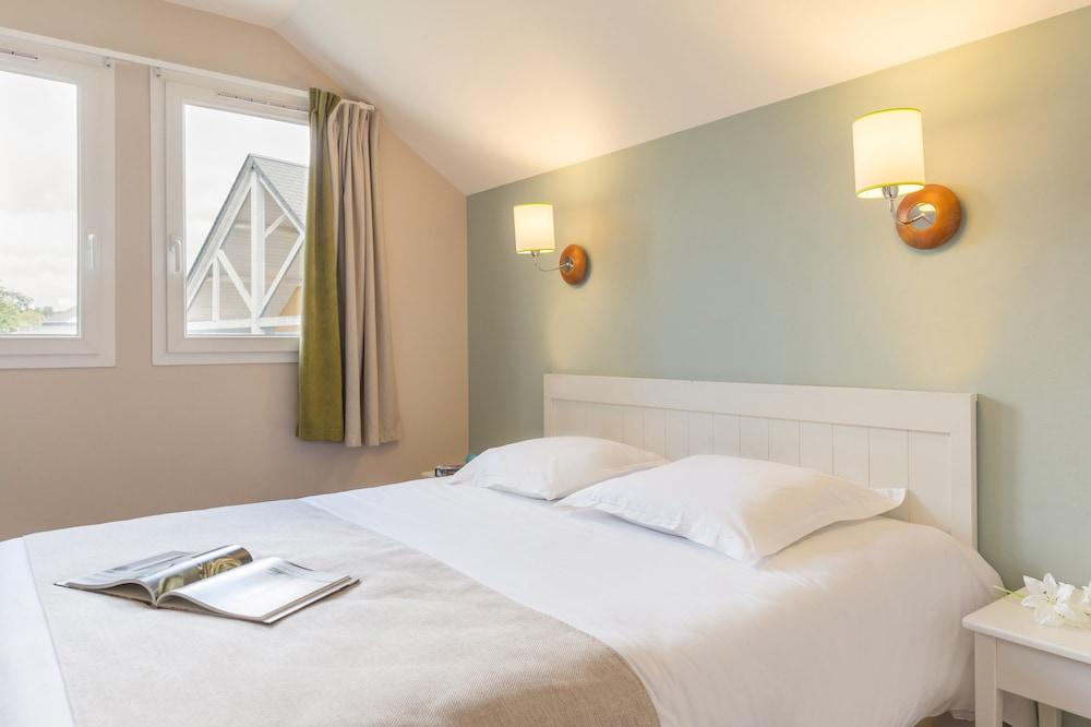 Village Normandy Garden Pierre & Vacances