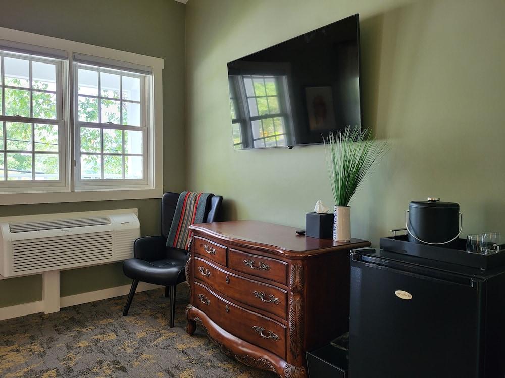 The Stowe Village Inn