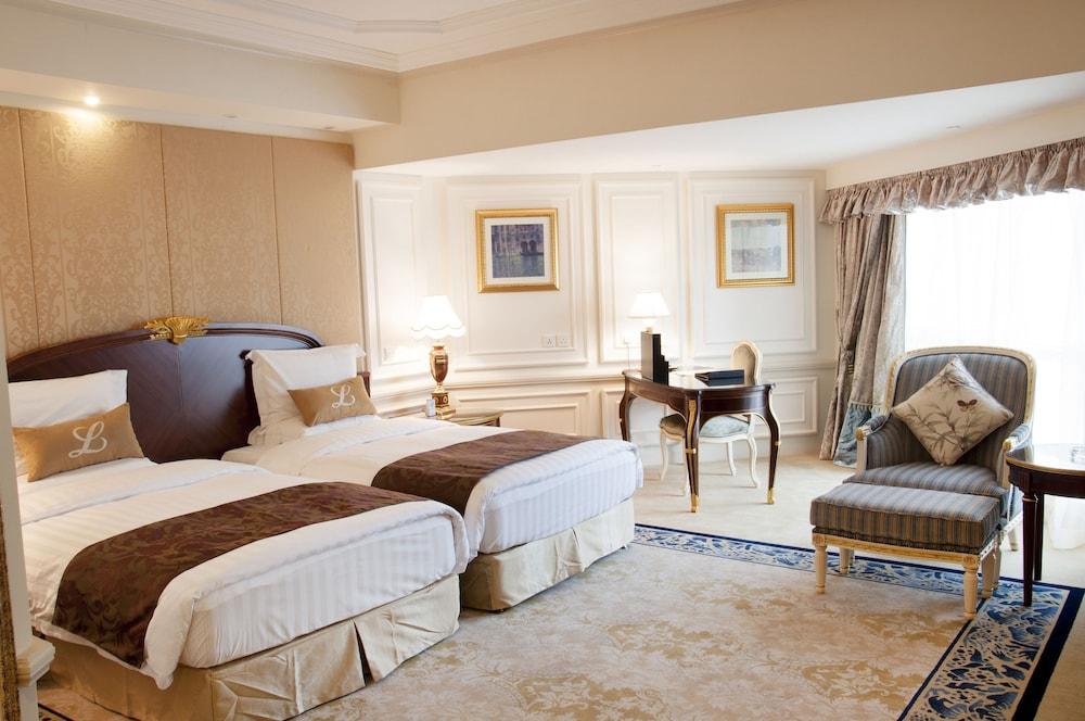 New Orient Landmark Hotel