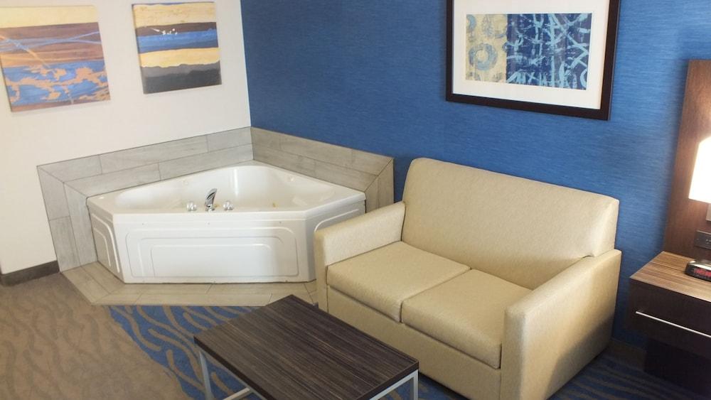 Holiday Inn Hotel & Suites Regina by IHG