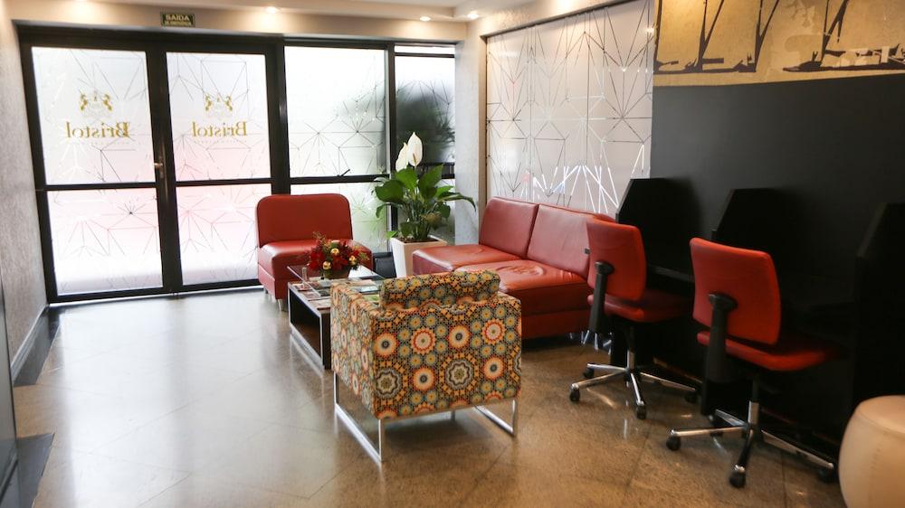 Bristol Metropolitan Flat