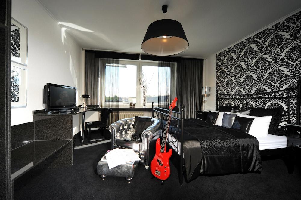 hotel friends Düsseldorf Downtown