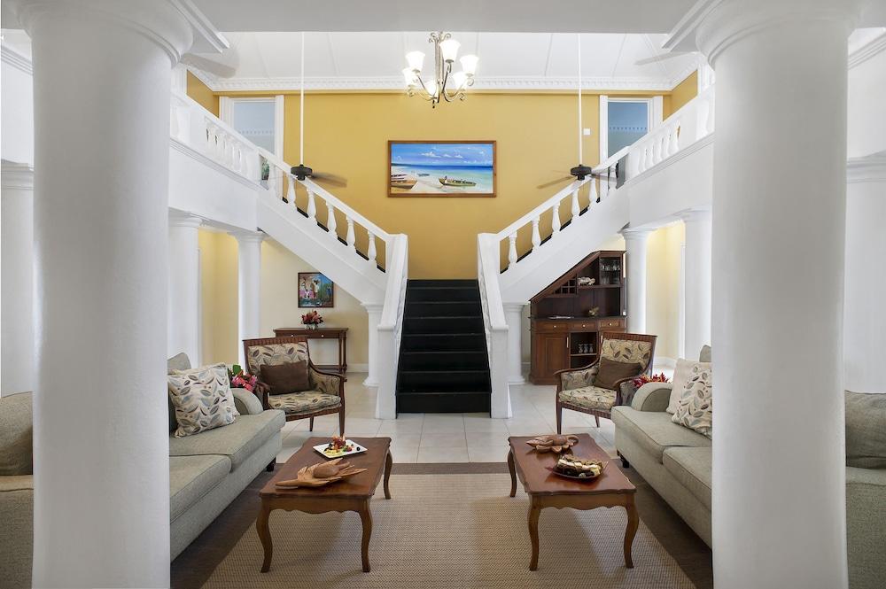 Rose Hall Villas By Half Moon