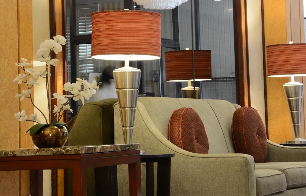 Adria Hotel And Conference Center