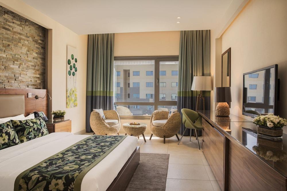 The Palms Beach Hotel And Spa