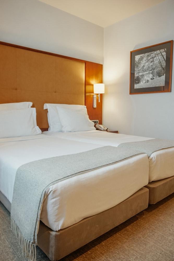 Dom Carlos Liberty Hotel