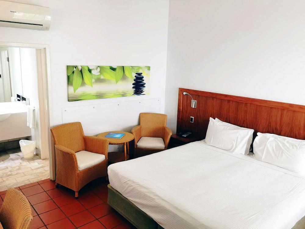 Ramada By Wyndham Cairns City Centre