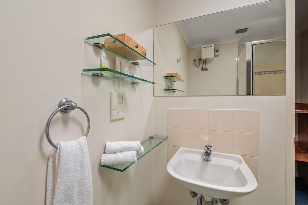 Metro Hotel Perth City