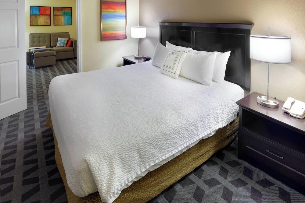 TownePlace Suites Marriott Joplin