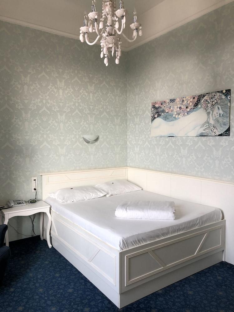 Hotel Goldene Spinne