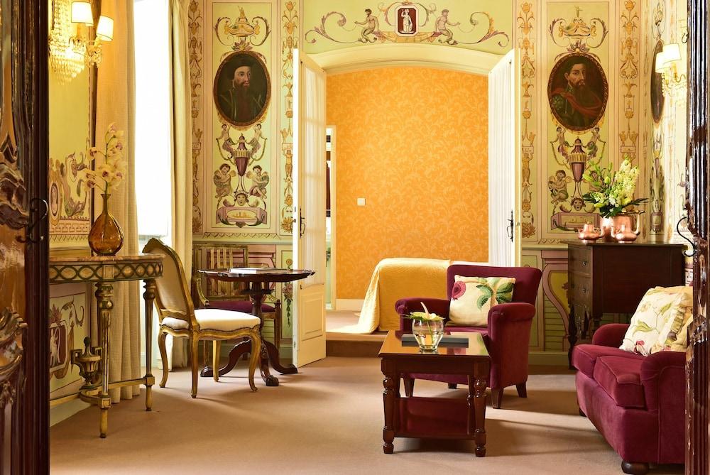 Pousada Convento de Evora - Historic Hotel