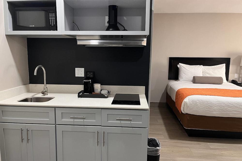 Howard Johnson by Wyndham Flagstaff University West