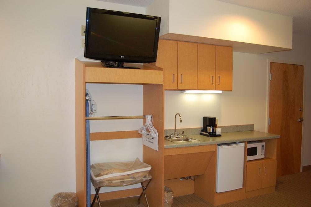 Microtel Inn & Suites by Wyndham Plattsburgh