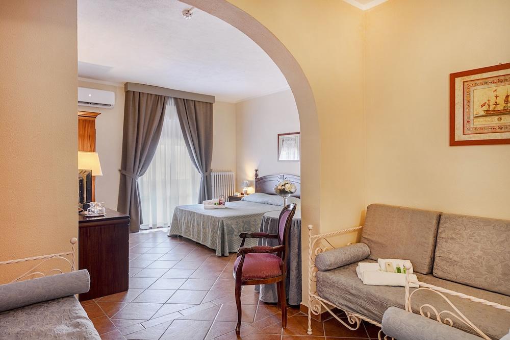 Colonna Palace Mediterraneo