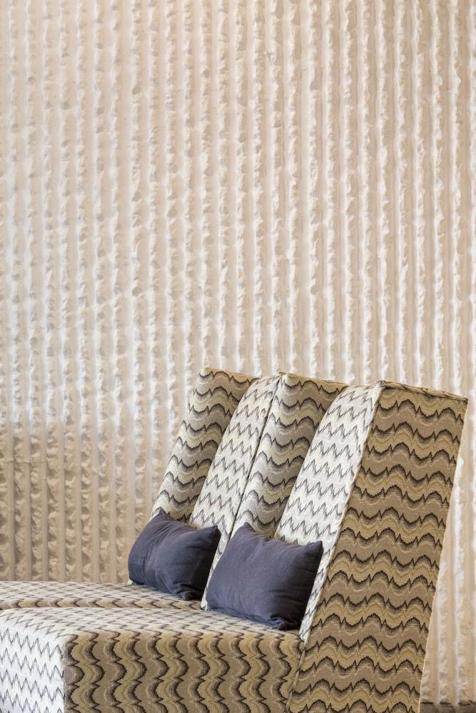 Kontokali Bay Resort & Spa