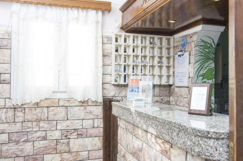 Holiday Beach Resort