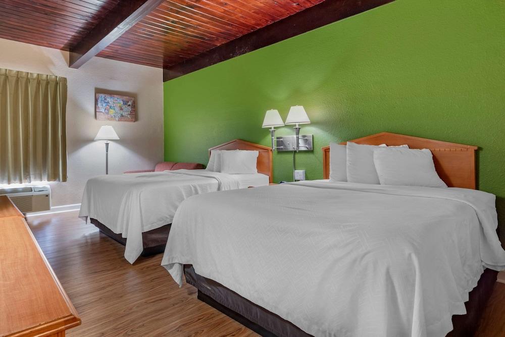 Econo Lodge Tallahassee Downtown - University