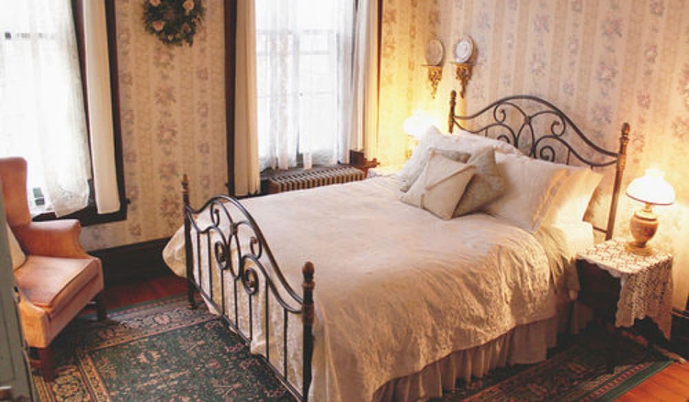 Faunbrook Bed & Breakfast