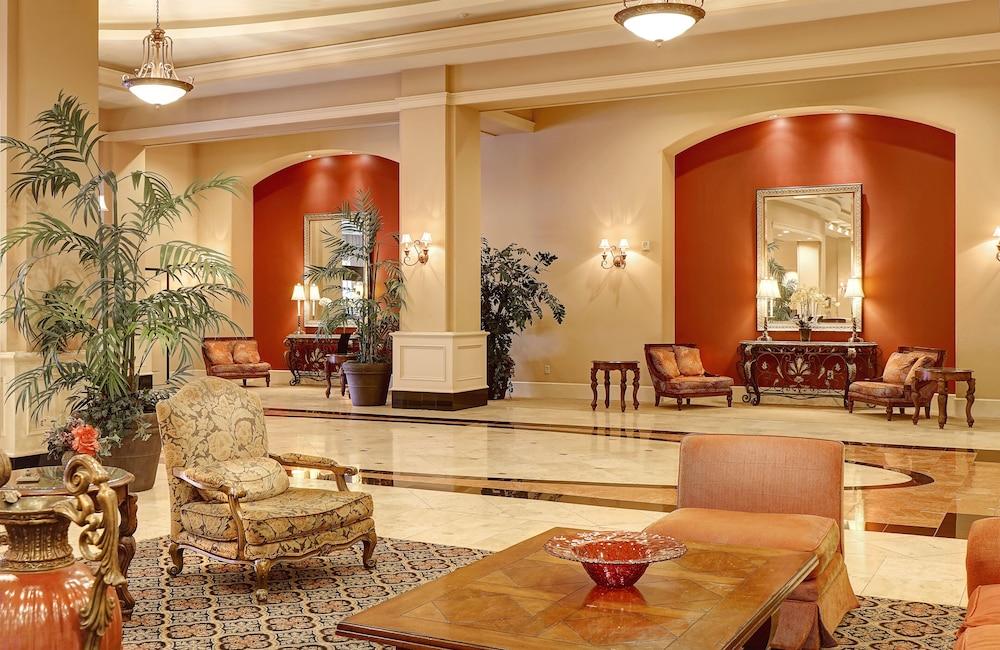 The Grand Hotel - Salem