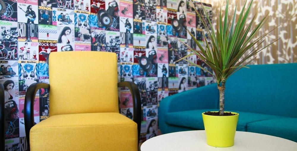 Kyriad Bordeaux - Mérignac Aéroport