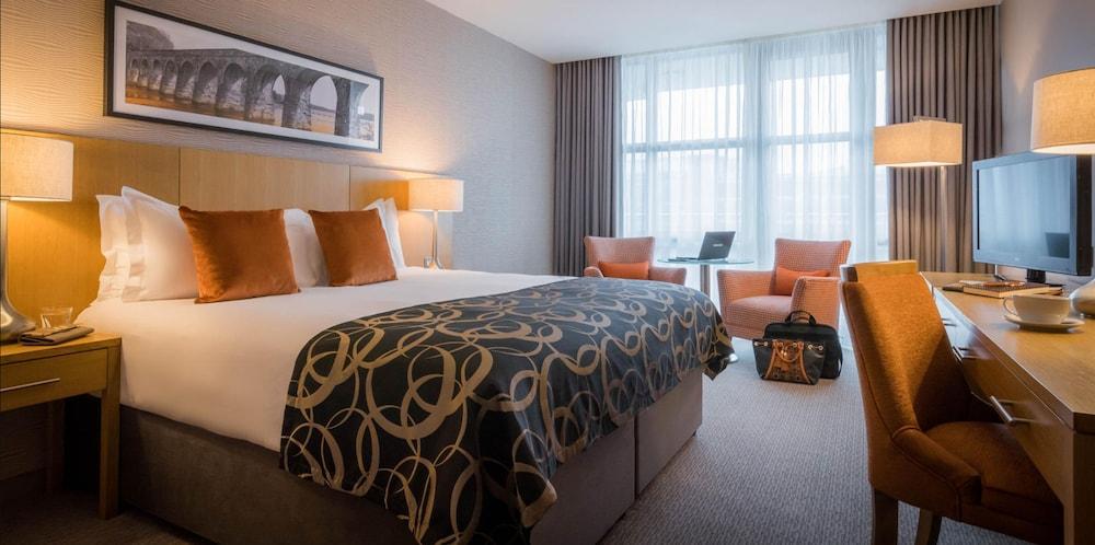 Clayton Hotel Cork City