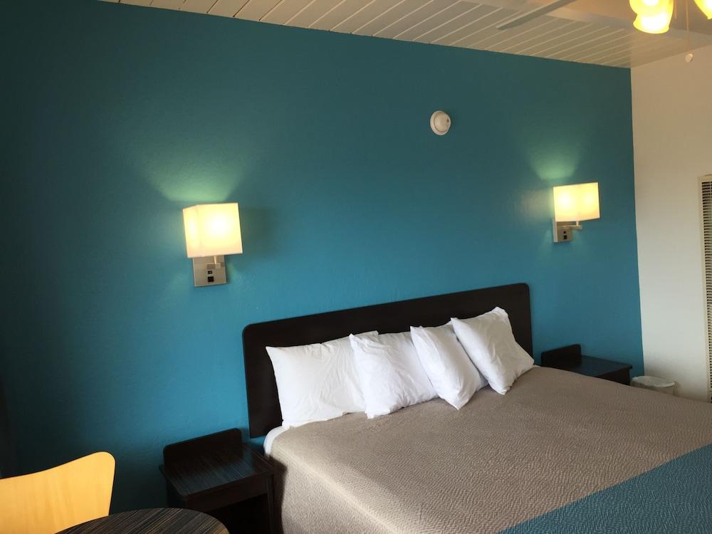 Motel 6 Pismo Beach - Pacific Ocean